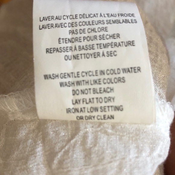 Melanie Lyne - Ladies size 10 ruffled cream blouse. - Picture 6 of 6